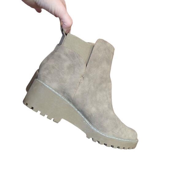 Dolce Vita Slip On Rancher Ankle Chelsea Boot Size 11 - Picture 1 of 7